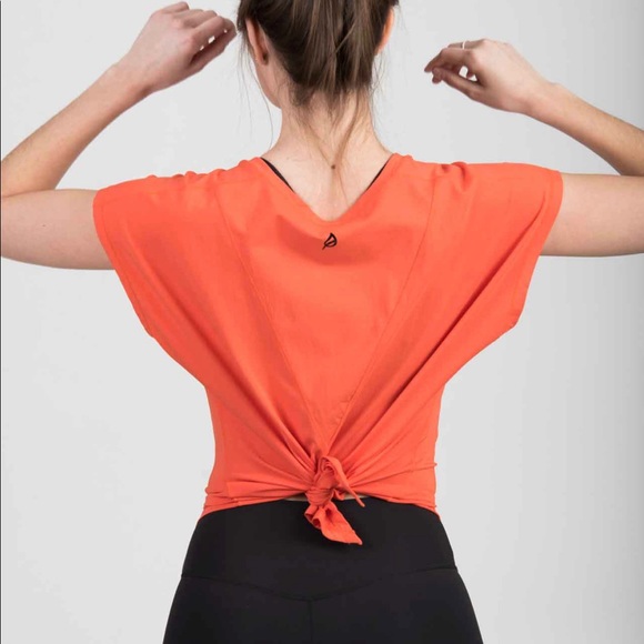 the Jamie tie-up tee - Picture 5 of 5